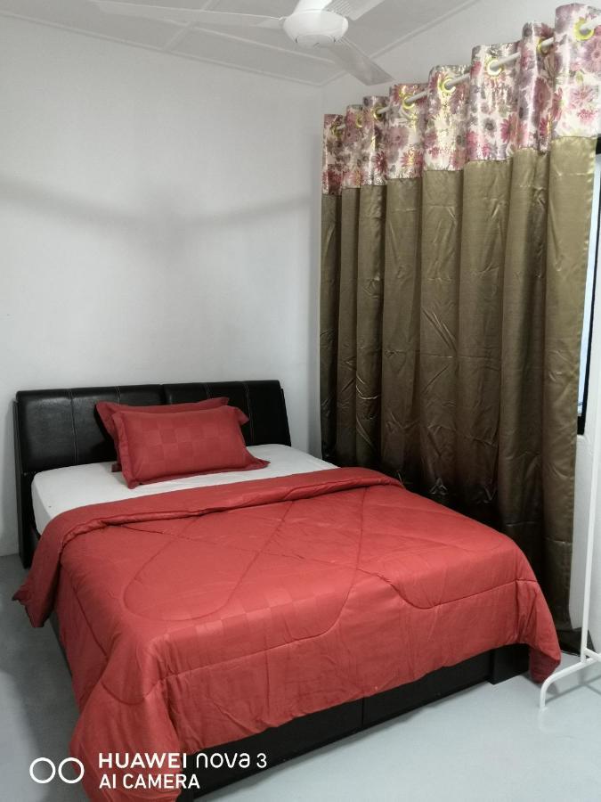 Abah 2 Room Homestay Pasir Gudang Eksteriør billede