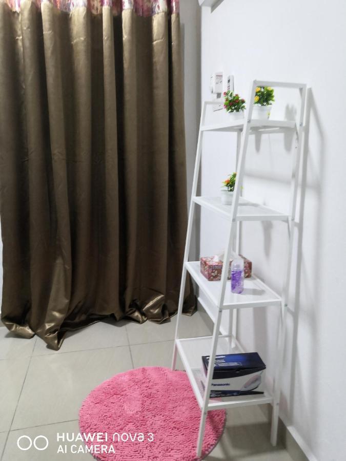 Abah 2 Room Homestay Pasir Gudang Eksteriør billede